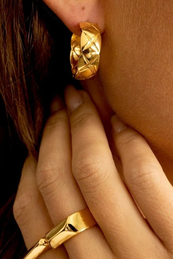 Libby Gold Quilt Hoop Earrings