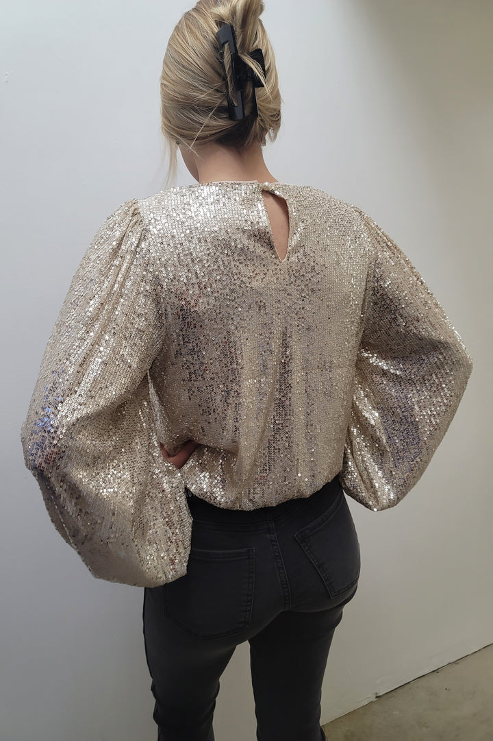 Dex Cream/Silver Sequin Detail Elastic Top