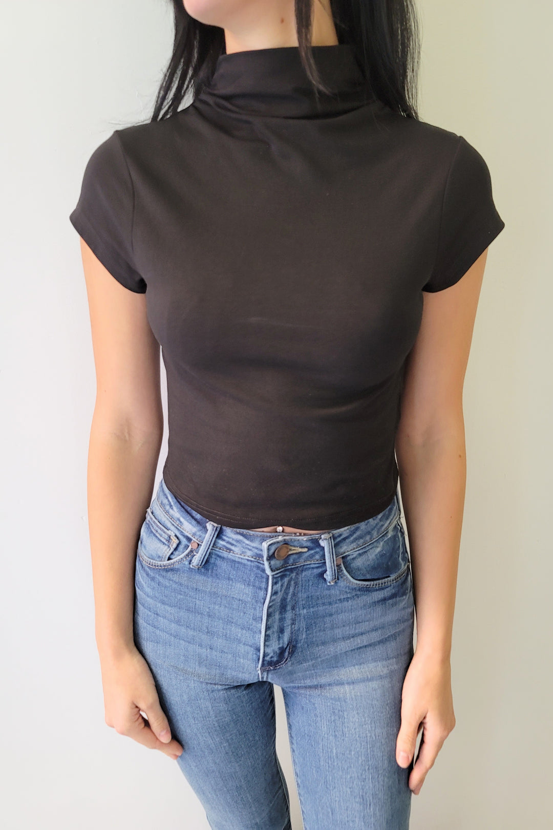 Black Mock Neck Crop Top