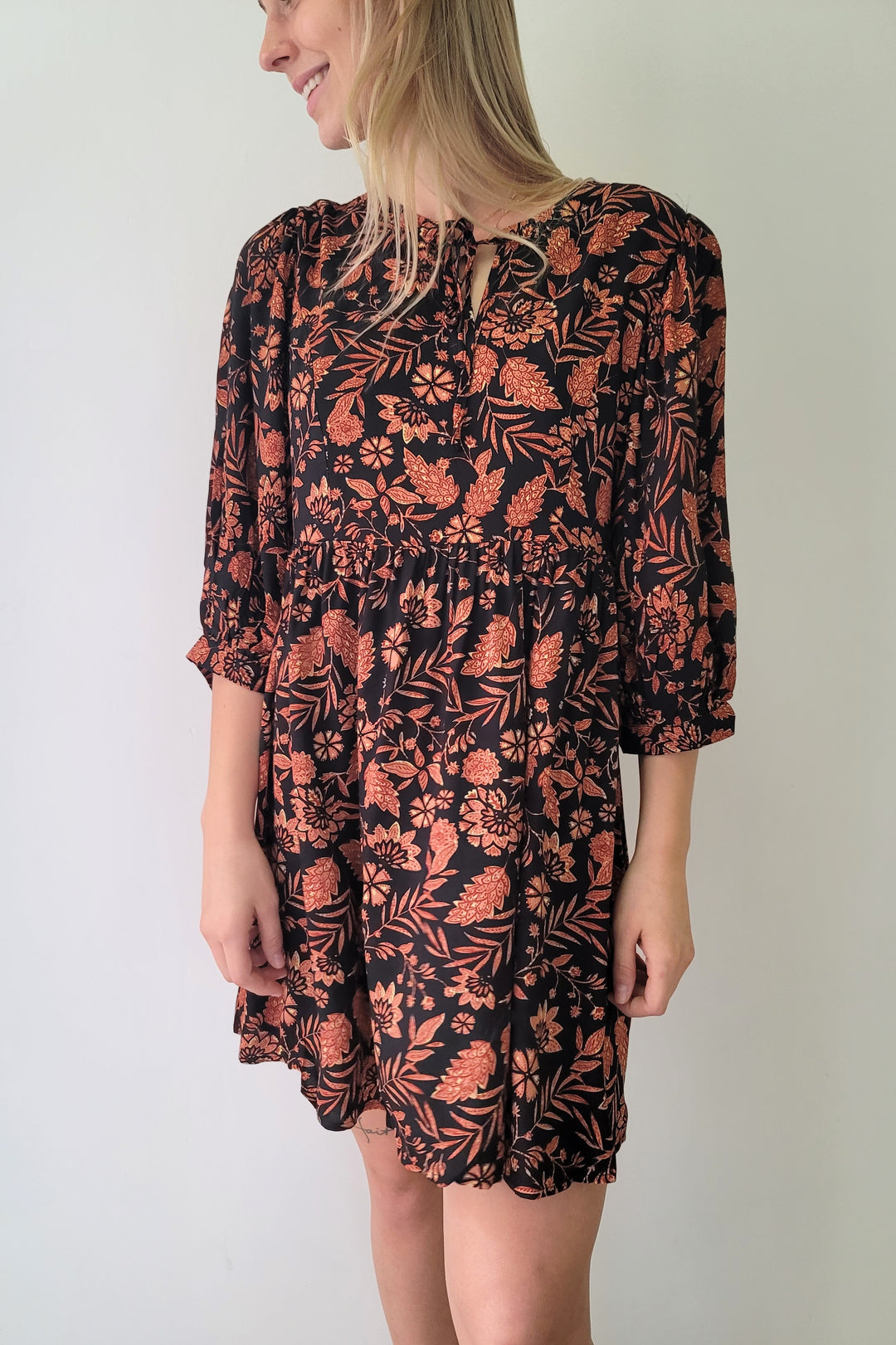 Dex Black & Cinnamon Floral Tie Front Mini Dress