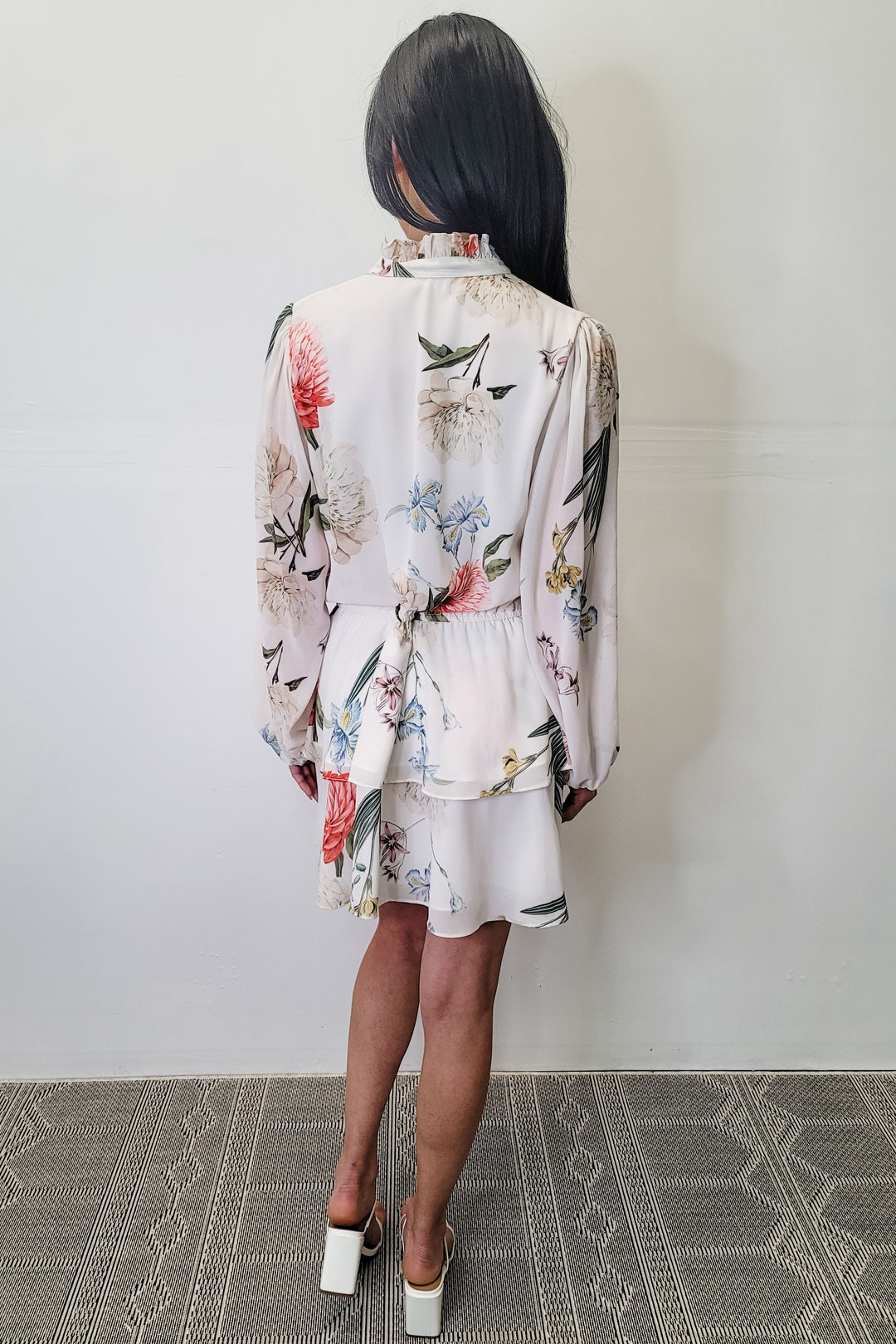 Yumi Kim White Floral LS Mini Dress