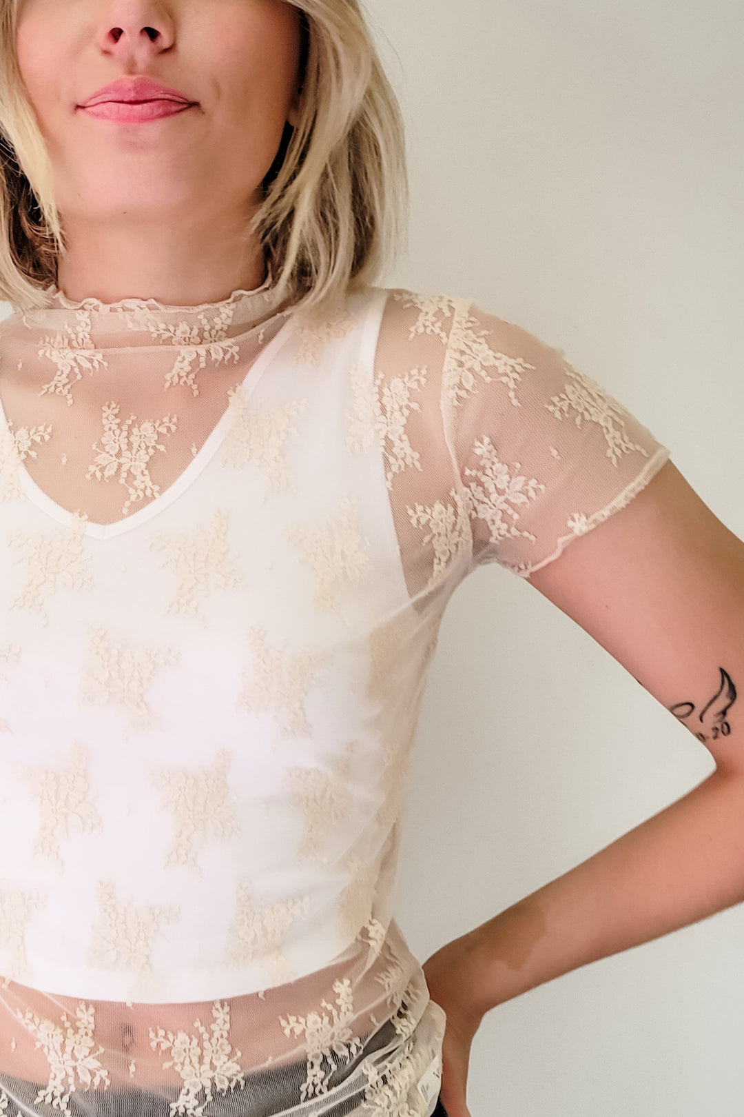 Cream Floral Lace Mesh Short Sleeve Layering Top