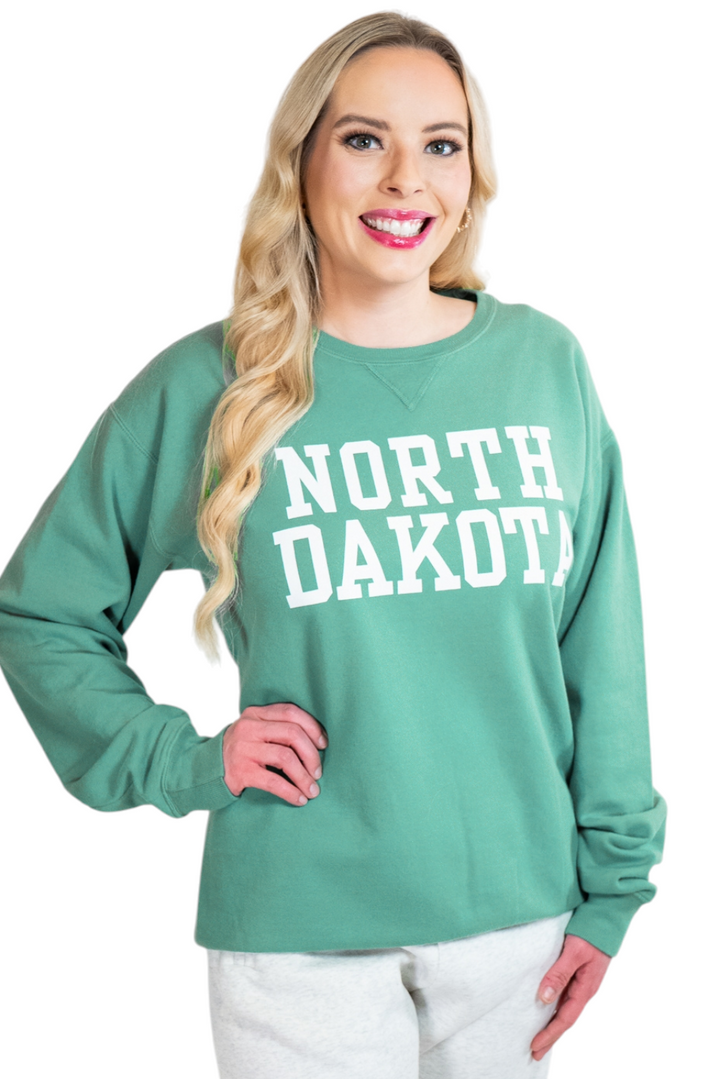 North Dakota Rich Green Graphic Crewneck Sweatshirt