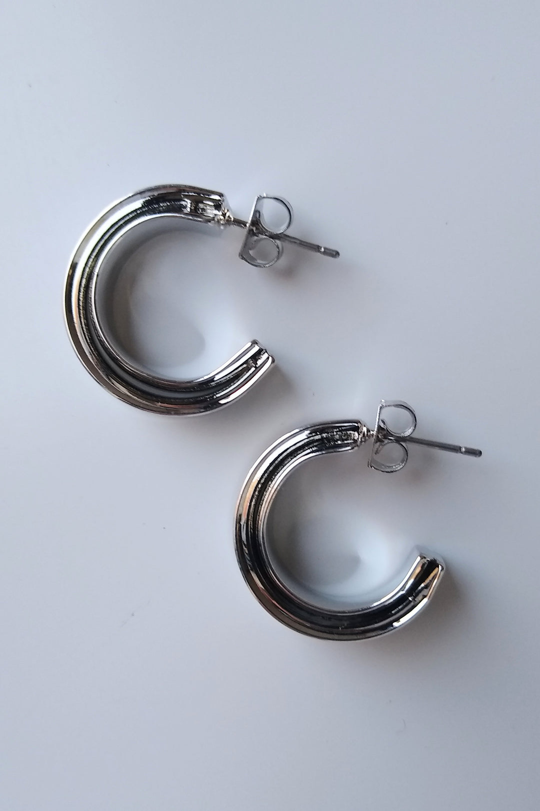 Silver Minimal Hoop Earrings