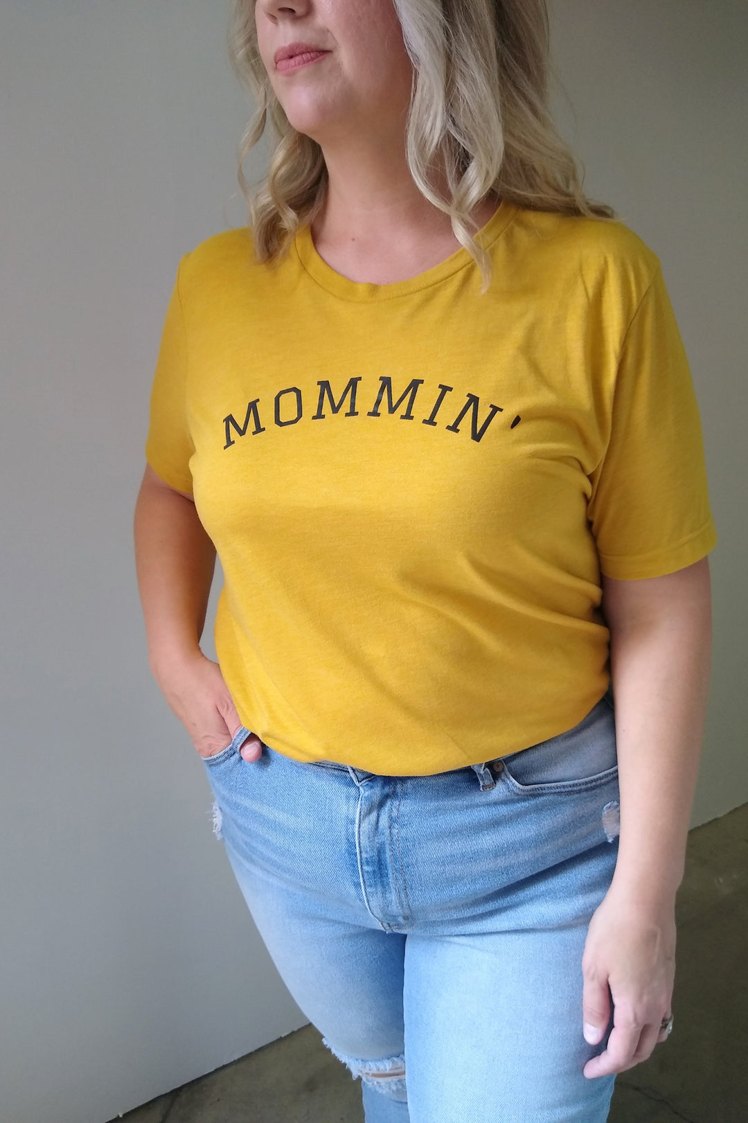 Mustard Mommin' Graphic Tee