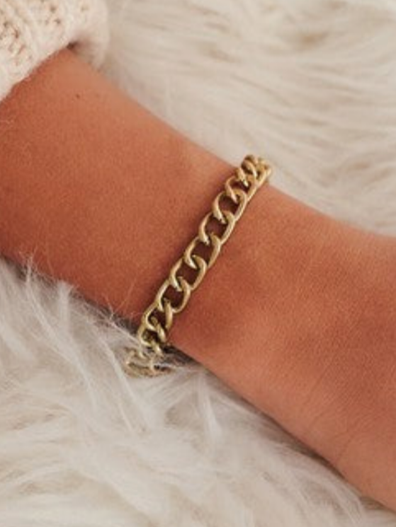 Gold Chain Detail Bracelet