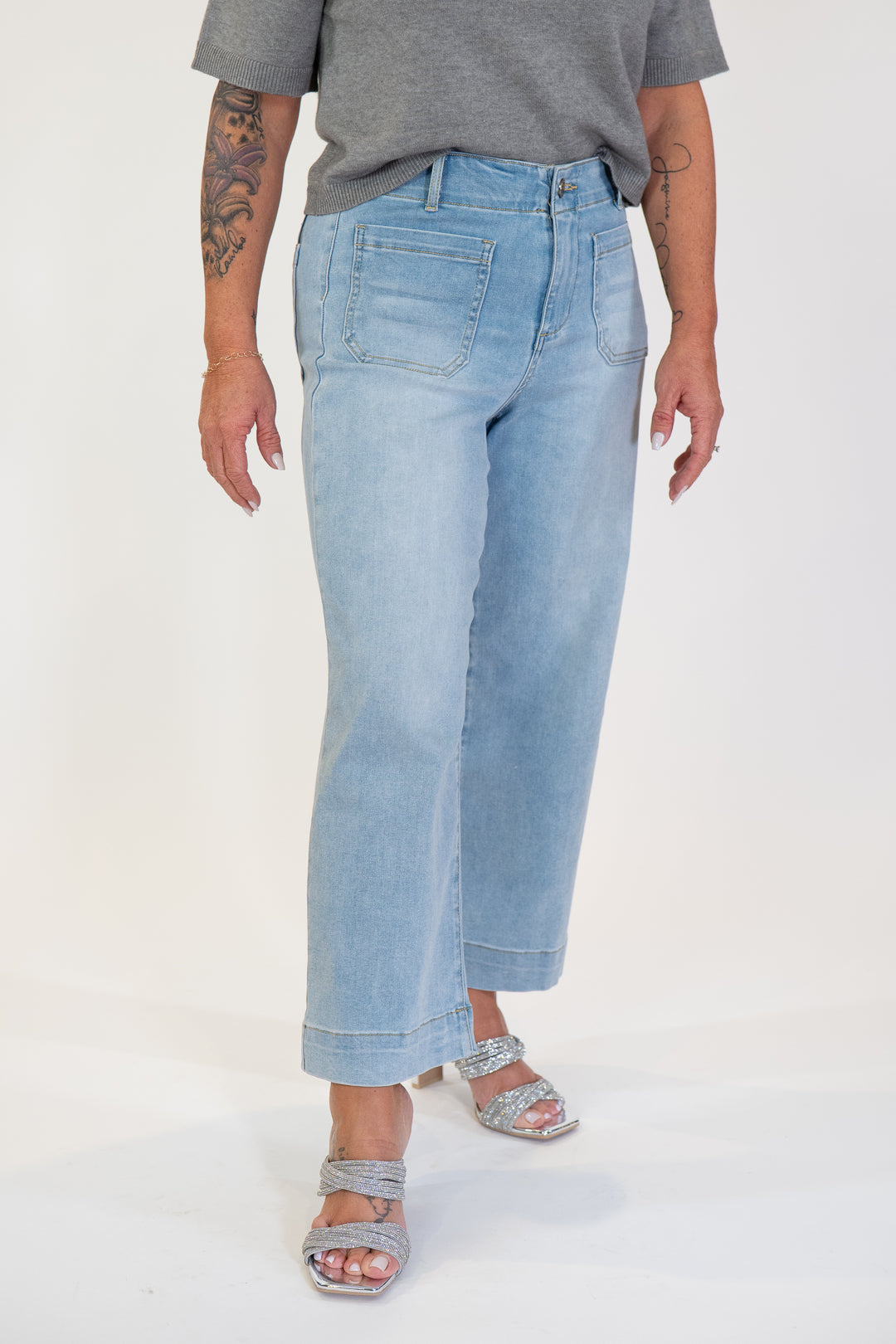 APNY Light Indigo Patch Pocket Cropped Wide Leg Jeans