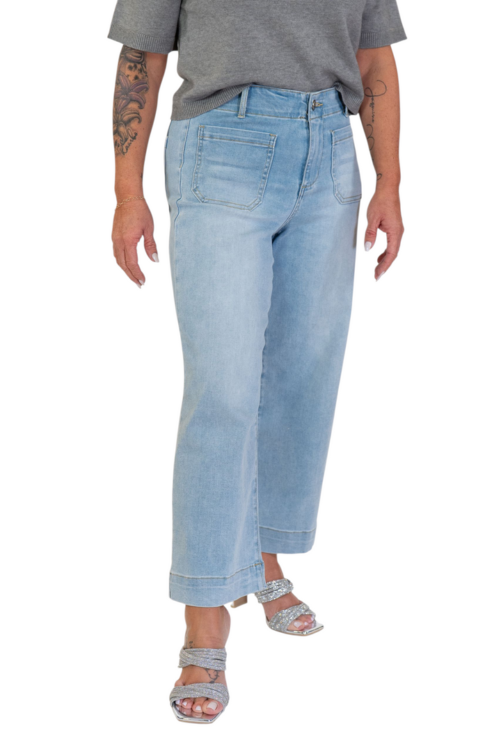 APNY Light Indigo Patch Pocket Cropped Wide Leg Jeans