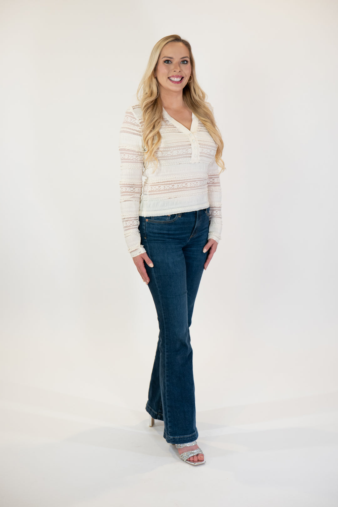 Daze Heartbreaker Mid Rise Hit Maker Flare Jeans