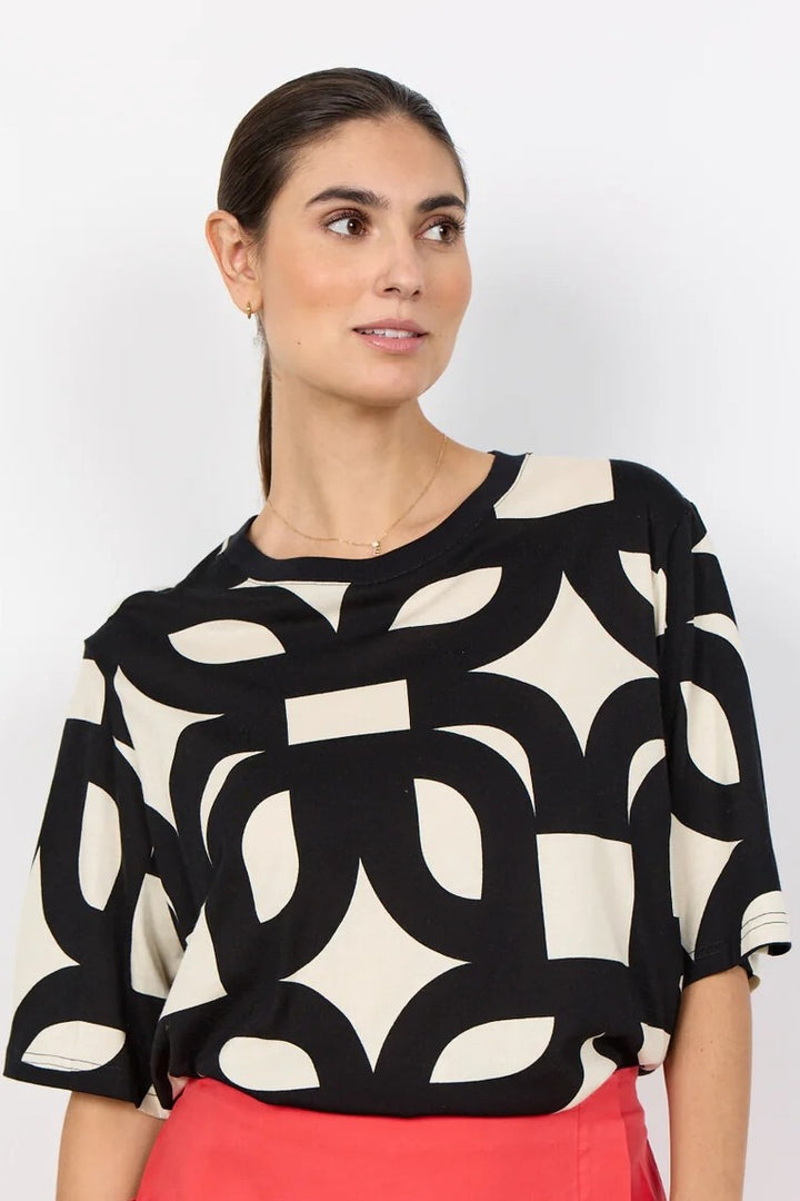 Soyaconcept Black & White Felicity Graphic Boxy Top