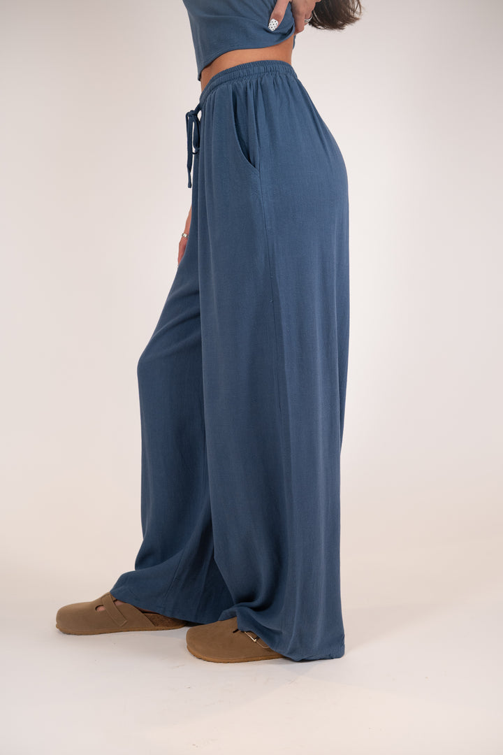 Sadie & Sage Indigo Sugarloaf Elastic Waist Pants