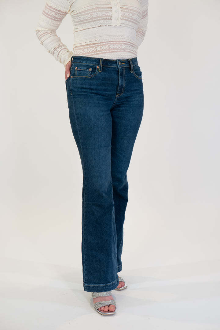 Daze Heartbreaker Mid Rise Hit Maker Flare Jeans